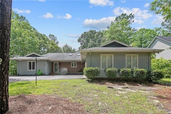 95 Fairway Ln, Sanford, NC 27332