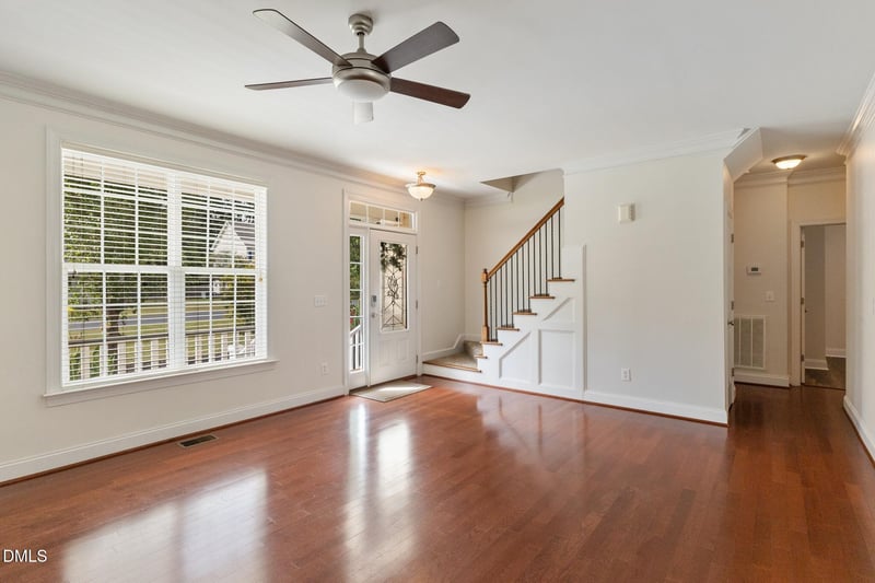 95 Glen Oaks Dr, Youngsville, NC 27596
