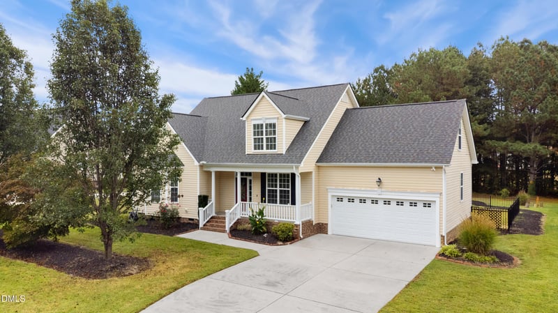 95 Glen Oaks Dr, Youngsville, NC 27596