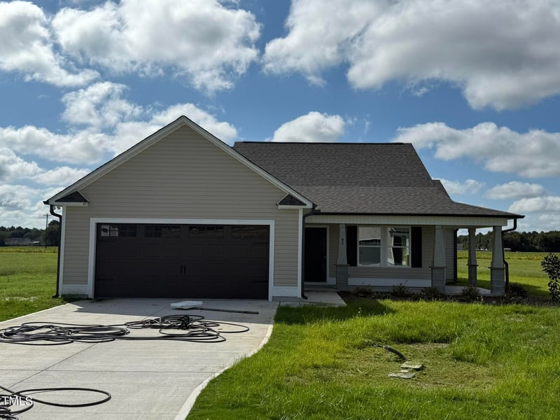 95 Grace Ridge Ct, Benson, NC 27504