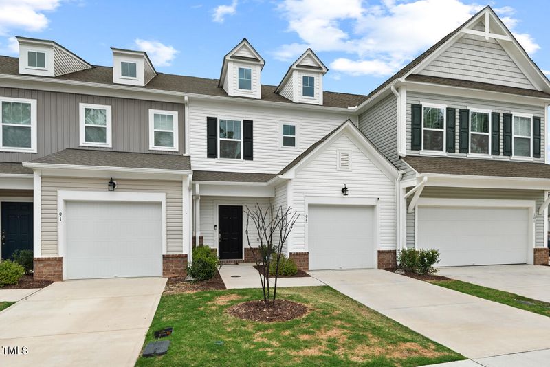 95 Little Leaf Ln, Clayton, NC 27527