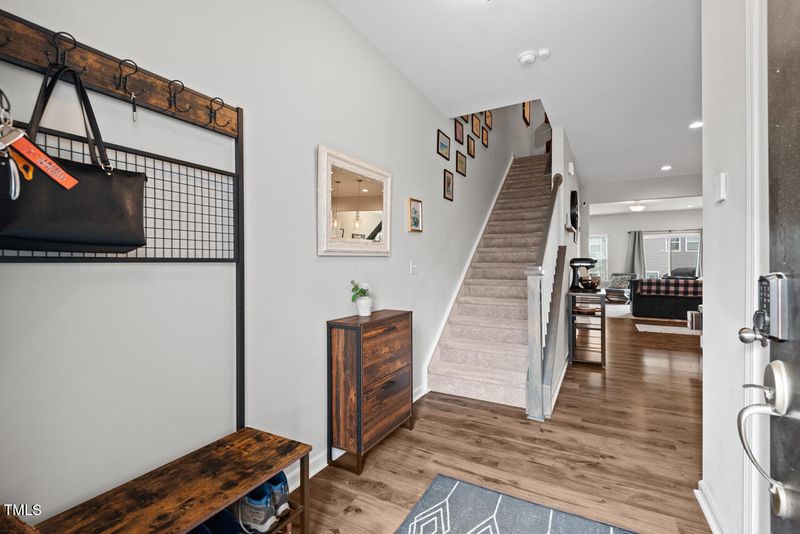 95 Little Leaf Ln, Clayton, NC 27527