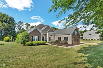 95 Live Oak Dr, Louisburg, NC 27549