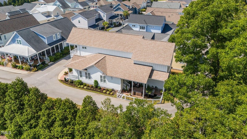 95 Oglethorpe Ave, Clayton, NC 27527