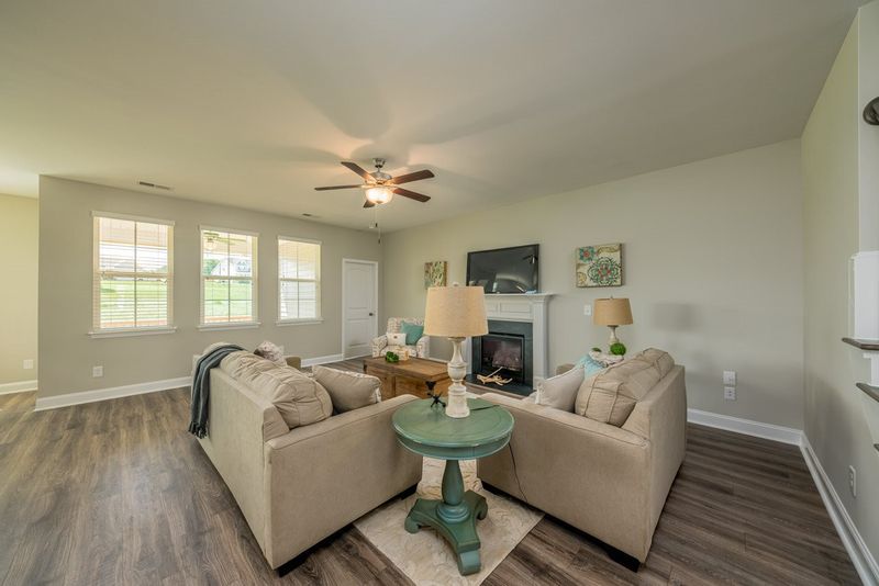 95 Oxer Dr, Youngsville, NC 27596