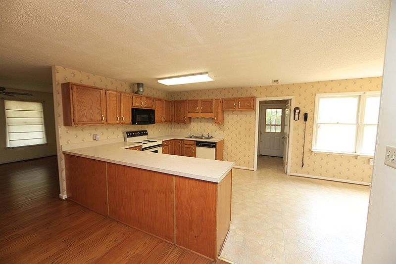 95 Roberson Ln, Louisburg, NC 27549