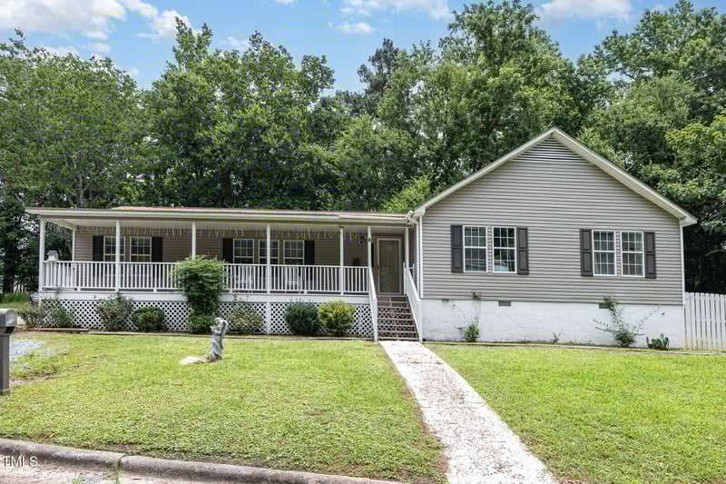 95 Roberts St, Pittsboro, NC 27312