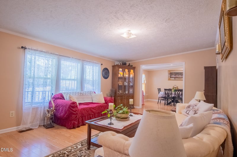 95 Roberts St, Pittsboro, NC 27312