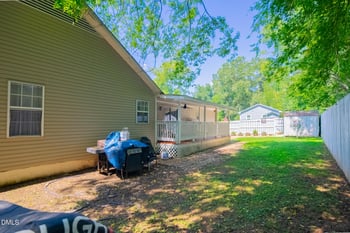 95 Roberts St, Pittsboro, NC 27312