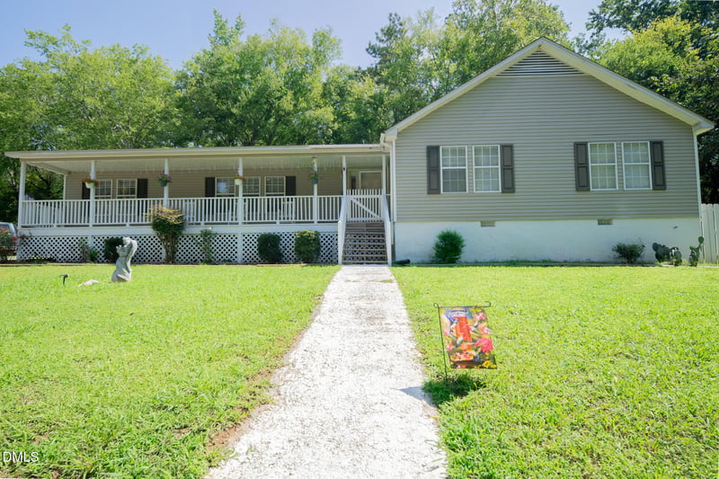 95 Roberts St, Pittsboro, NC 27312