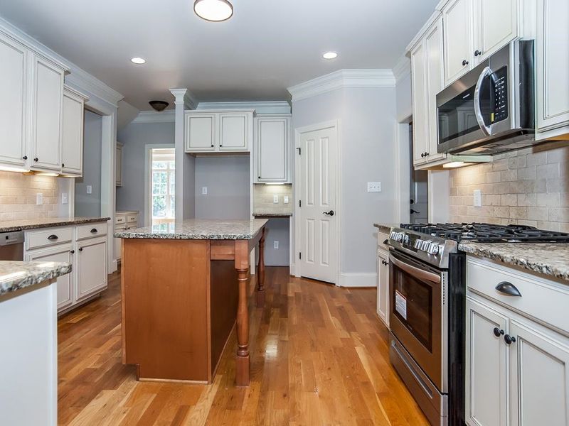 95 Sutherland Dr, Franklinton, NC 27525