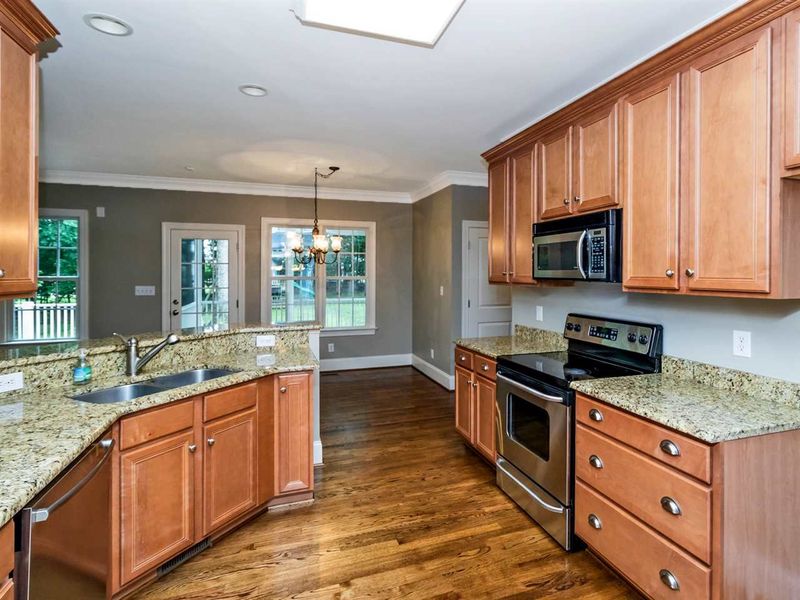 95 Traylee Dr, Wake Forest, NC 27587