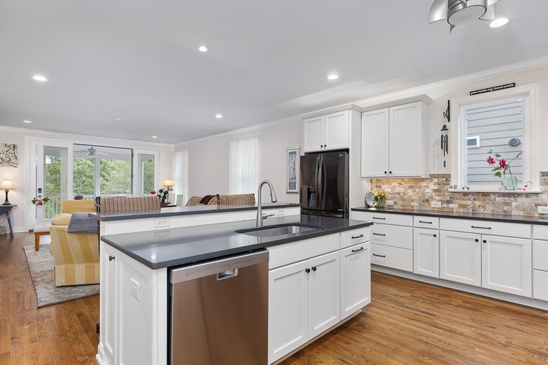 95 Tyner Loop Cir, Chapel Hill, NC 27516
