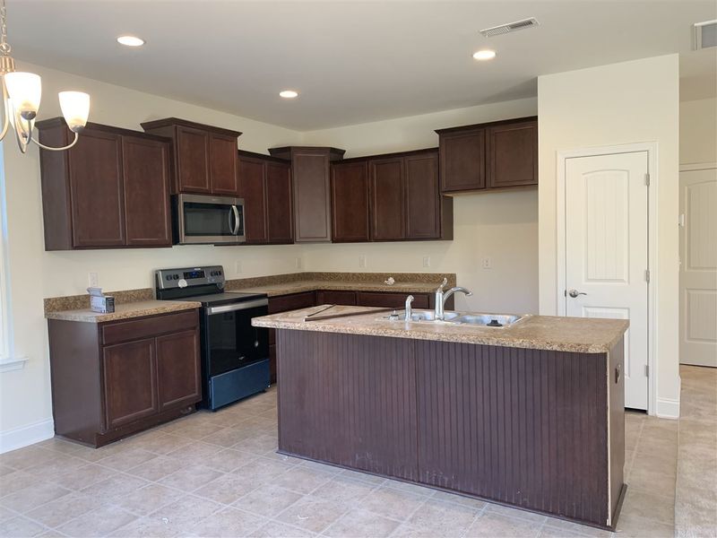 95 Wethergate Dr #57, Clayton, NC 27527