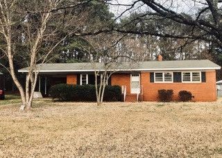 95 Willett Rd, Sanford, NC 27330