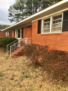 95 Willett Rd, Sanford, NC 27330
