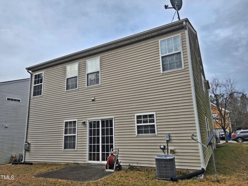 950 Spring Meadow Dr, Durham, NC 27713