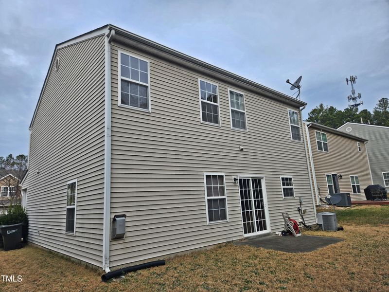 950 Spring Meadow Dr, Durham, NC 27713
