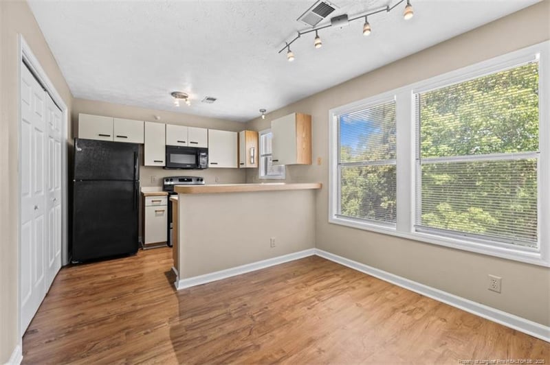 950 Stewarts Creek Dr #9, Fayetteville, NC 28314