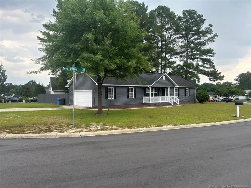 9501 Deep Swamp Ln, Fayetteville, NC 28314