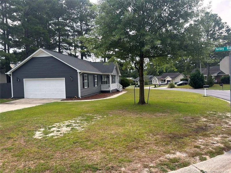 9501 Deep Swamp Ln, Fayetteville, NC 28314