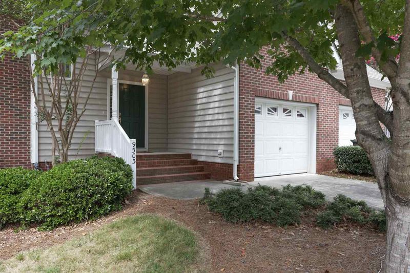 9503 Hanging Rock Rd, Raleigh, NC 27613