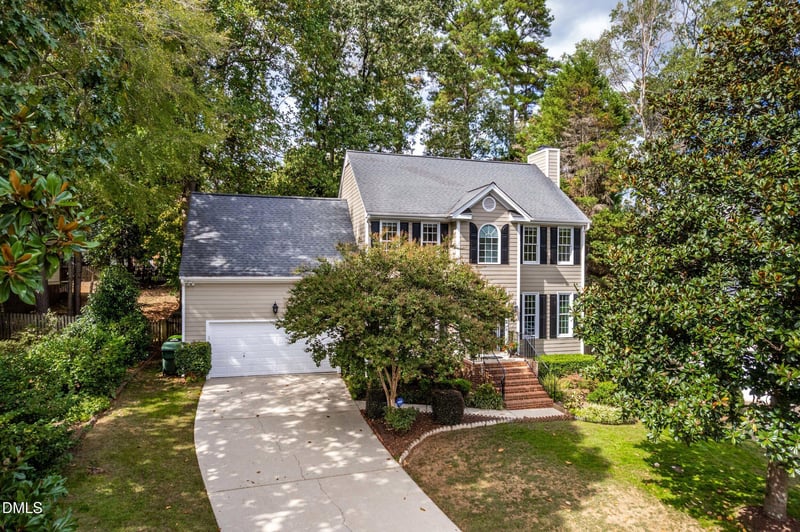 9505 Crestland Woods Dr, Raleigh, NC 27615
