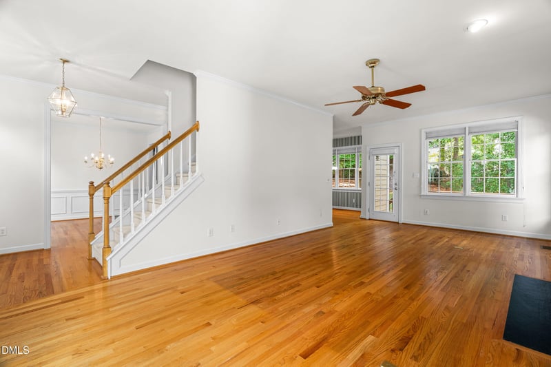 9505 Crestland Woods Dr, Raleigh, NC 27615