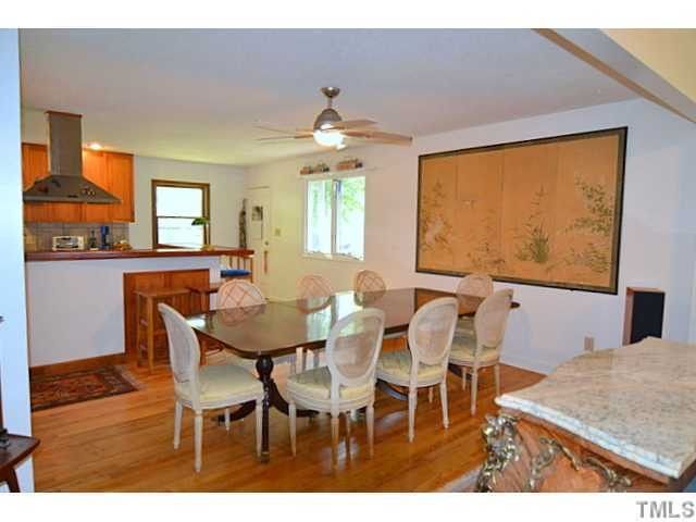 9506 Collins Creek Dr, Chapel Hill, NC 27516