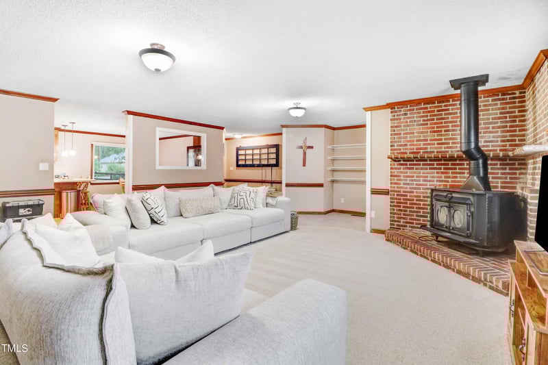 9506 Kennebec Rd, Willow Springs, NC 27592