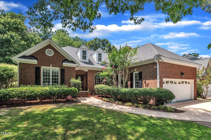 9509 Candor Oaks Dr, Raleigh, NC 27615