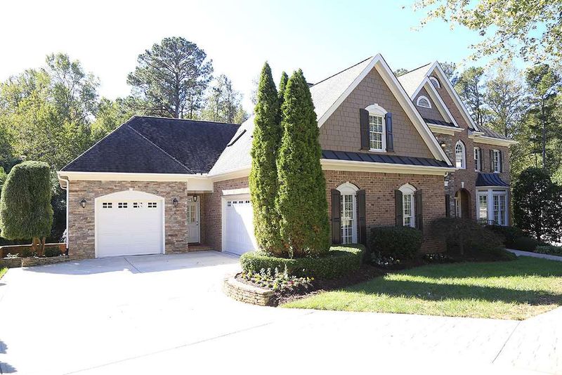9509 Swepstone Ln, Raleigh, NC 27615