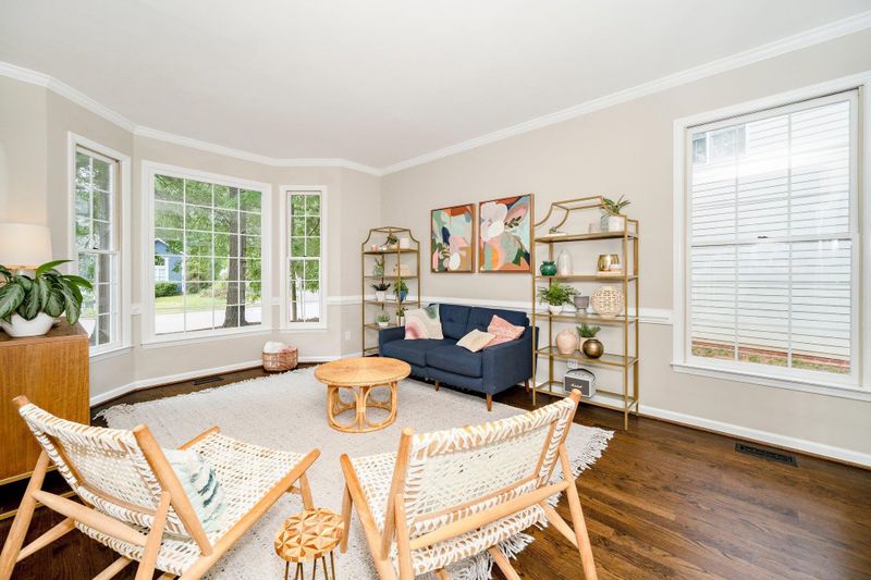 9512 Leslieshire Dr, Raleigh, NC 27615