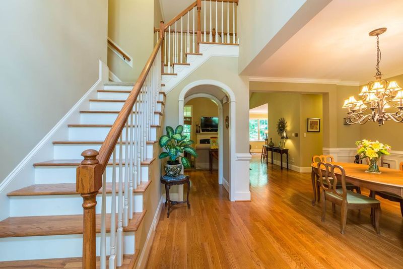 9512 Ray Rd, Raleigh, NC 27613