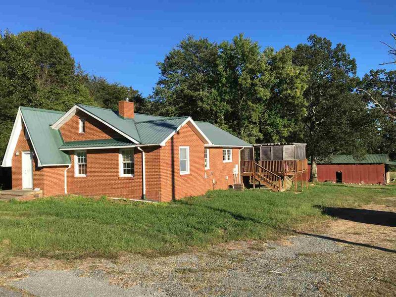 9516 Virgilina Rd, Roxboro, NC 27574