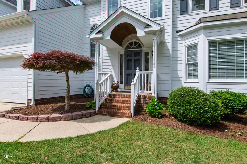 9517 Candor Oaks Dr, Raleigh, NC 27615