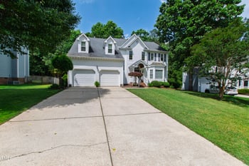 9517 Candor Oaks Dr, Raleigh, NC 27615