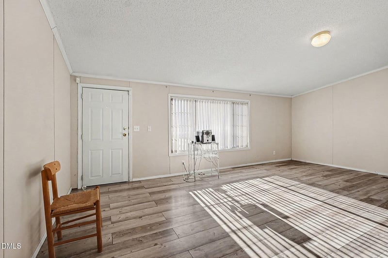 9519 Nc 42 , Holly Springs, NC 27540