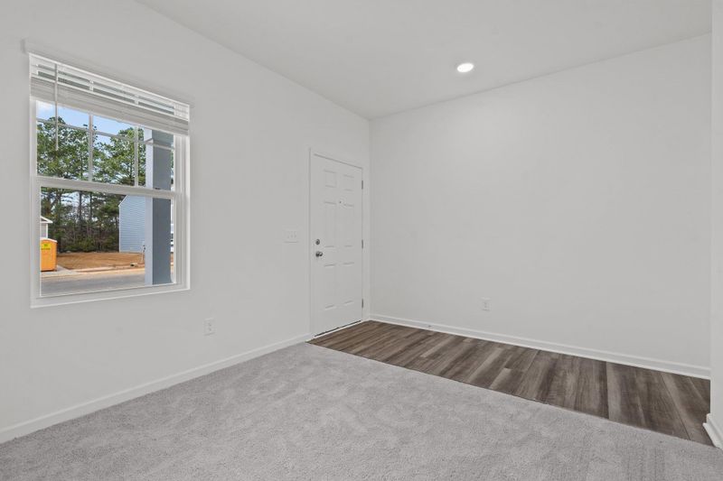 952 Berkeley Glen Rd, Zebulon, NC 27597