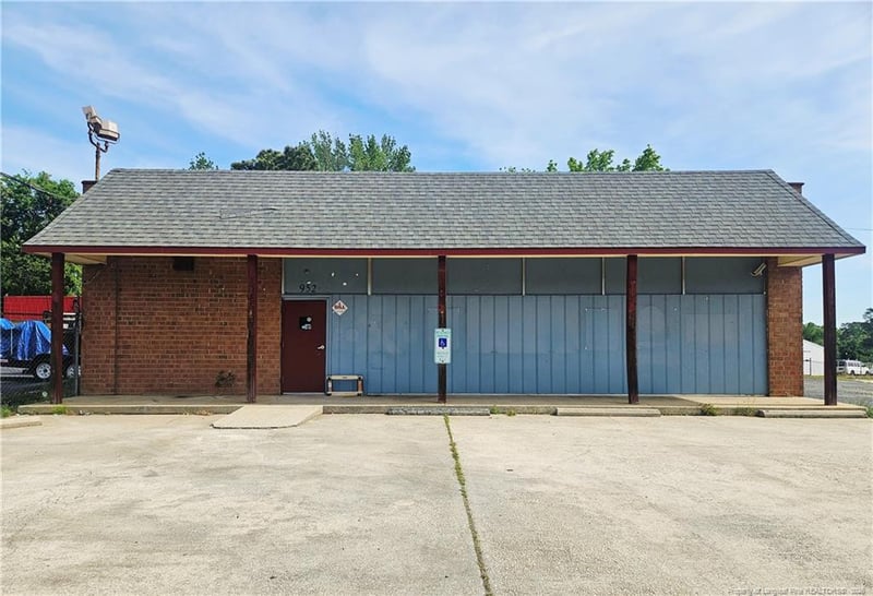 952 Bragg Blvd, Fayetteville, NC 28301