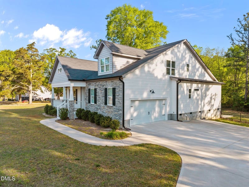 952 Brantleytown Rd, Zebulon, NC 27597