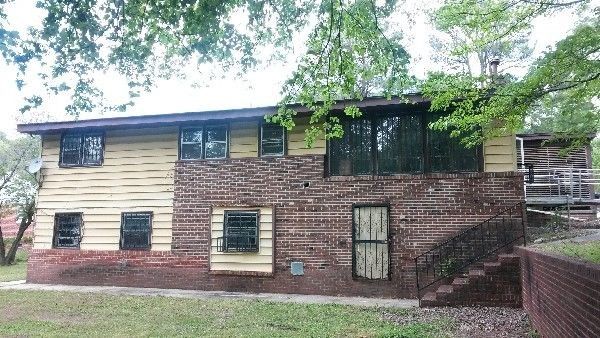 952 Friar Tuck Rd, Raleigh, NC 27610