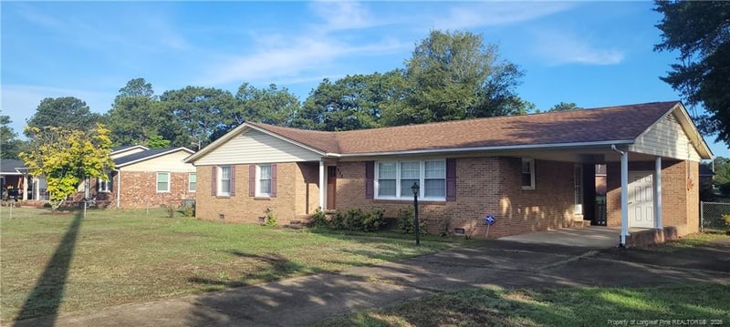 952 Kaywood Dr, Fayetteville, NC 28311