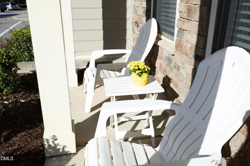 953 Ambergate Station, Apex, NC 27502