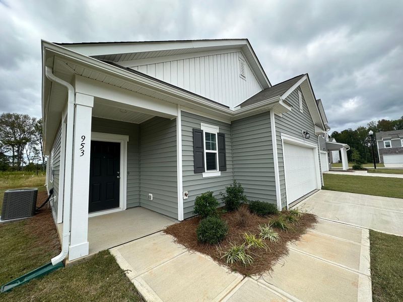953 Berkeley Glen Rd, Zebulon, NC 27597