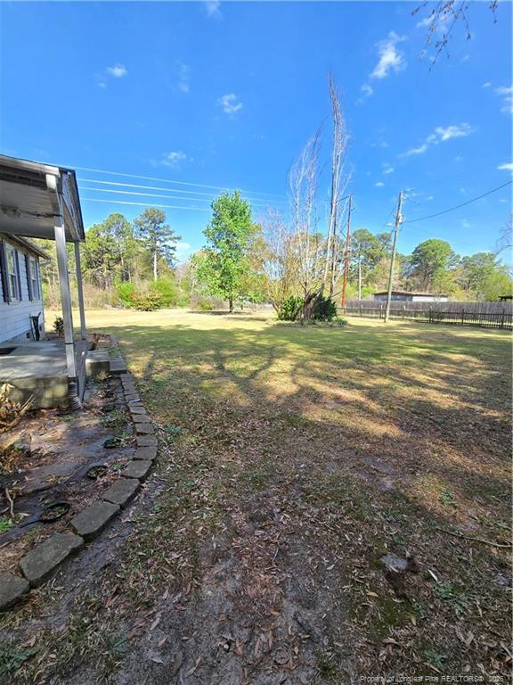 953 Francis Dr, Fayetteville, NC 28306