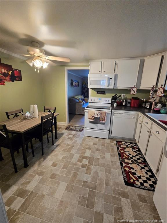 953 Francis Dr, Fayetteville, NC 28306