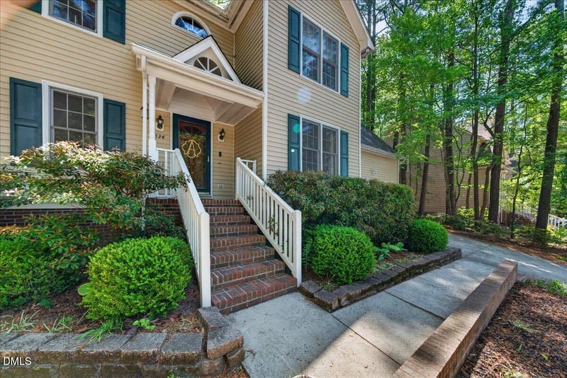 9536 Bells Valley Dr, Raleigh, NC 27617