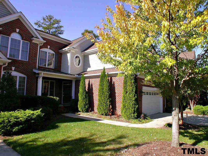 9547 Brookchase Dr, Raleigh, NC 27617
