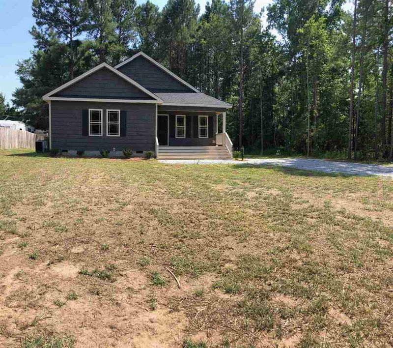 955 Circle Dr, Angier, NC 27501